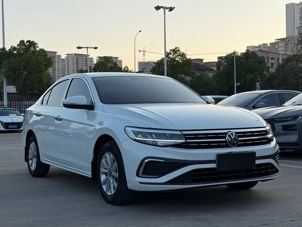 Volkswagen Bora 2023 из CN, фото 3