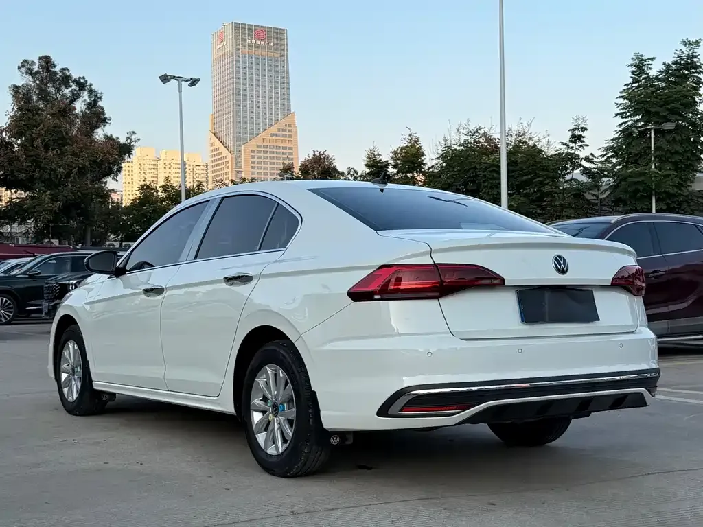 Volkswagen Bora 2023 из CN, фото 4