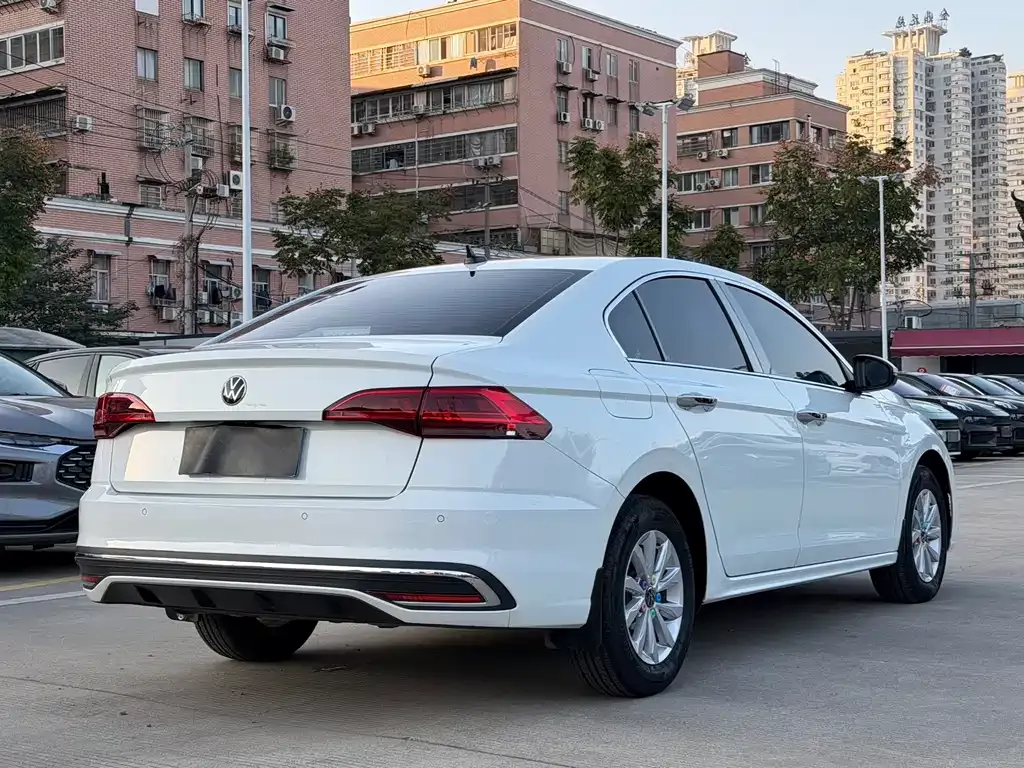 Volkswagen Bora 2023 из CN, фото 6