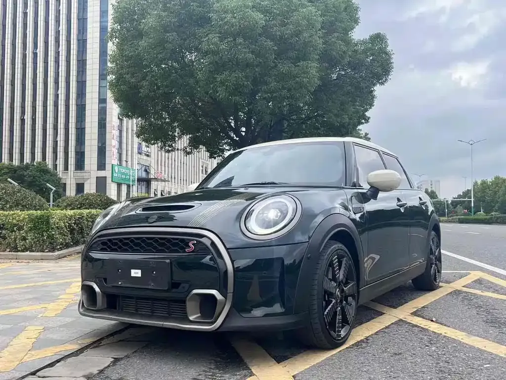 MINI Cooper (3-door) 2022 из CN, фото 1