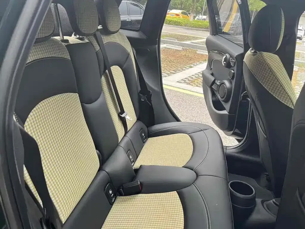 MINI Cooper (3-door) 2022 из CN, фото 10