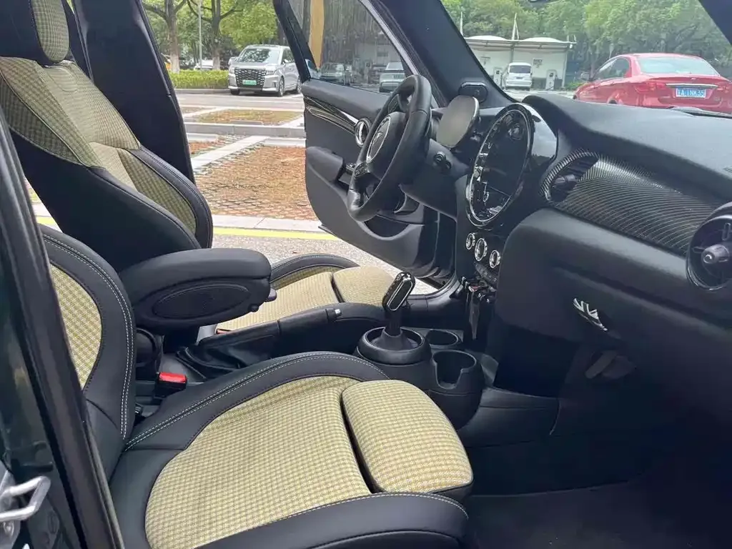 MINI Cooper (3-door) 2022 из CN, фото 9