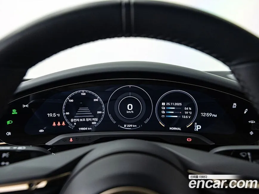 Porsche Taycan 2024 из KR, фото 8