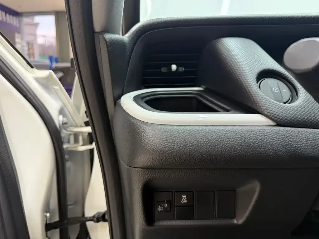 Honda Fit — фото 9