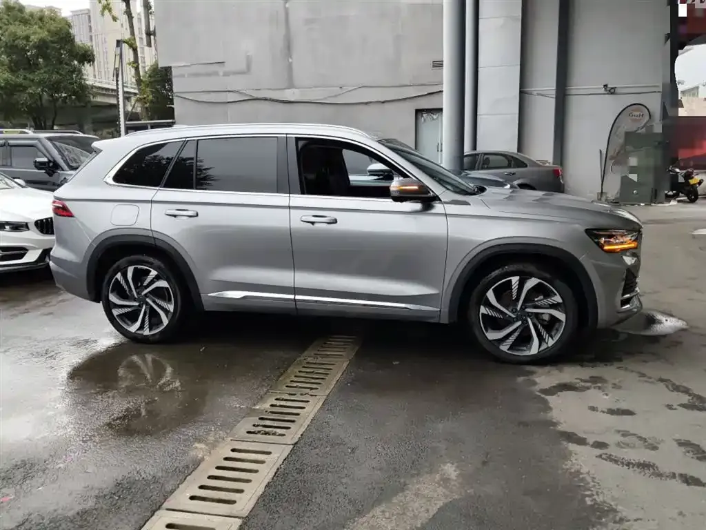 Geely Xingyue L 2023 из CN, фото 5