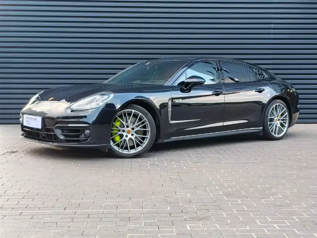 Porsche Panamera Hybrid — фото 1