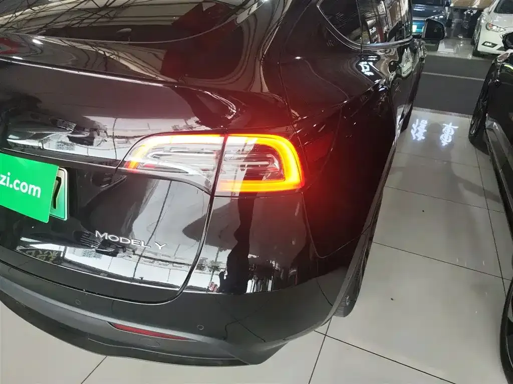 Tesla Model Y 2022 из CN, фото 8