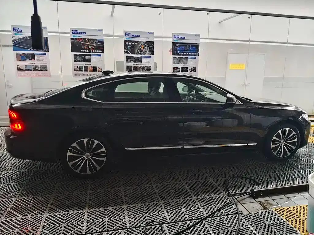 Volvo S90 — фото 4