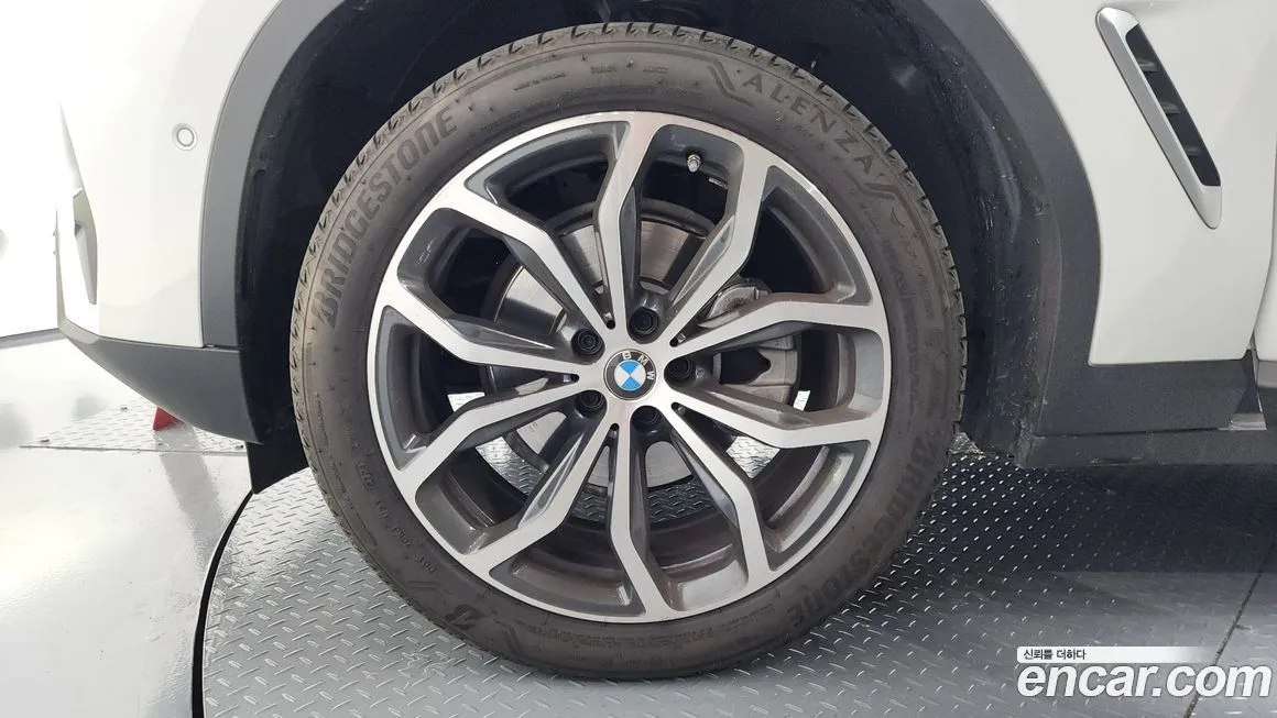 BMW X4 2025 из KR, фото 5