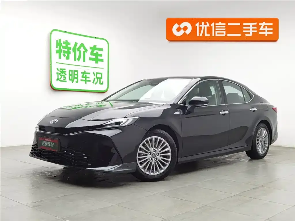 Toyota Camry 2024 из CN, фото 1