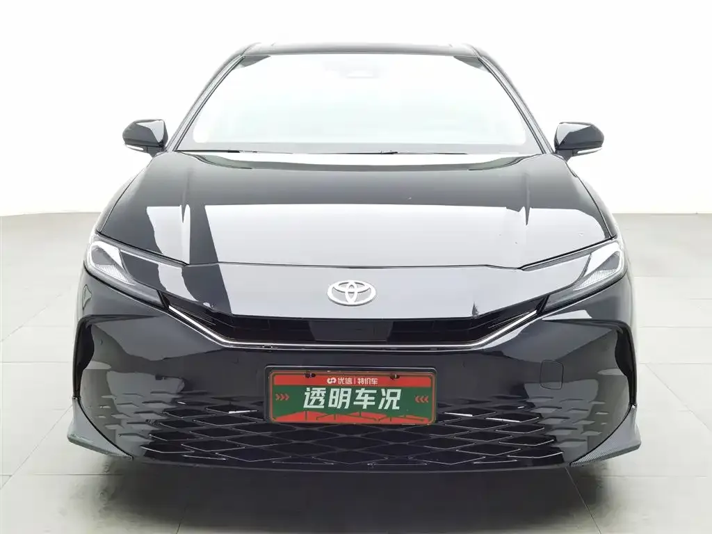 Toyota Camry 2024 из CN, фото 3