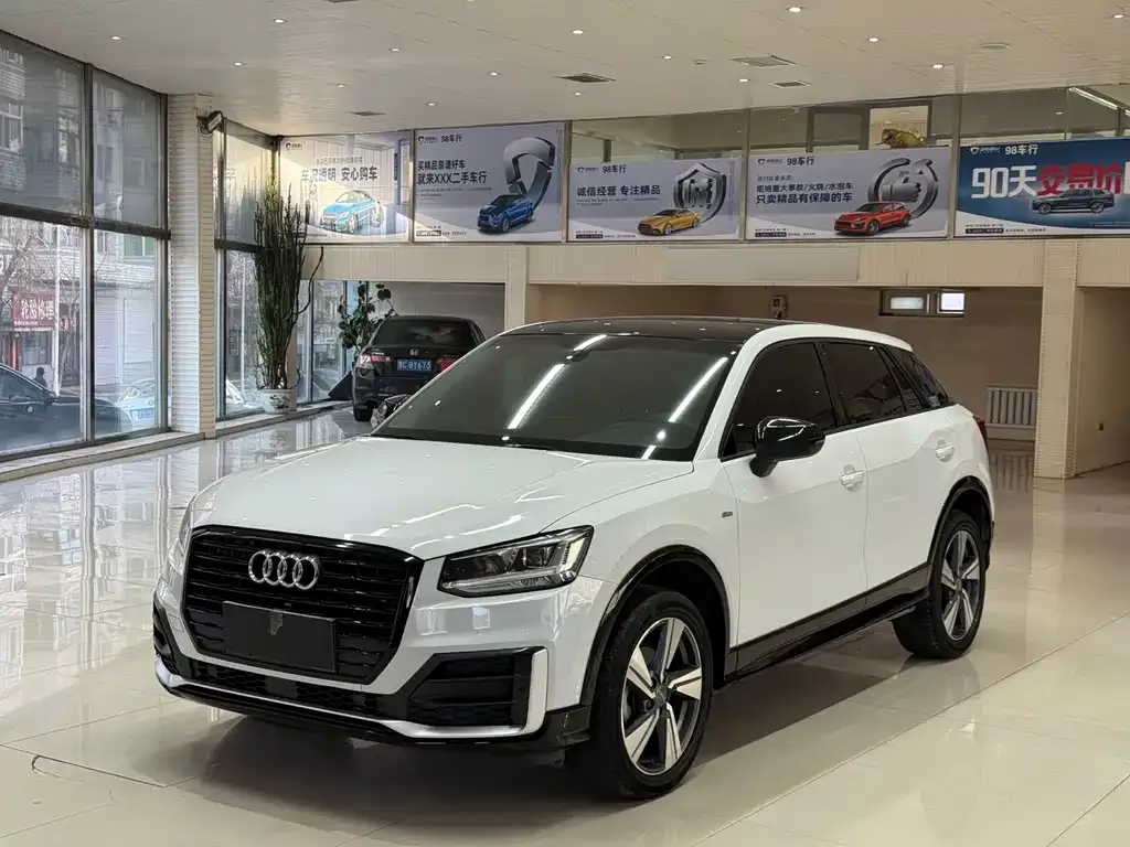Audi Q2L 2021 из CN, фото 1
