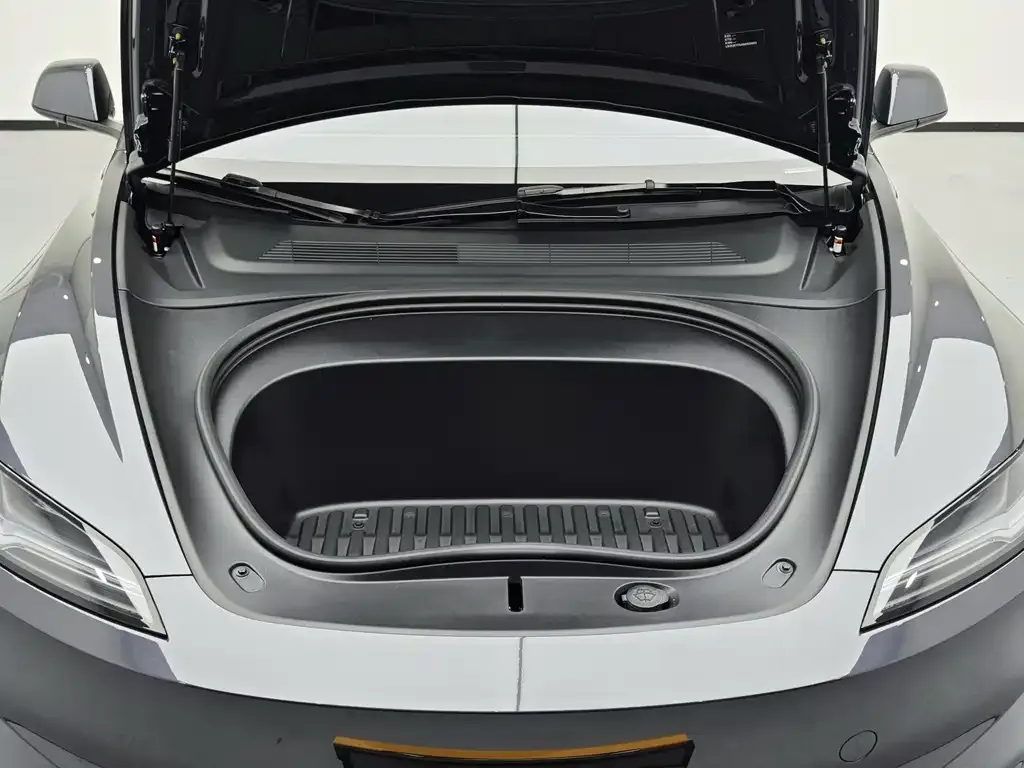 Tesla Model 3 2025 из CN, фото 6