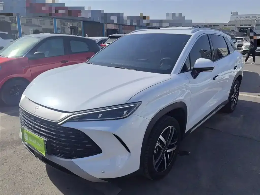 BYD L DM-i — фото 2