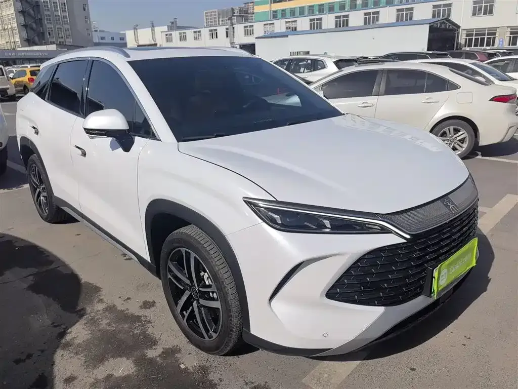BYD L DM-i — фото 4
