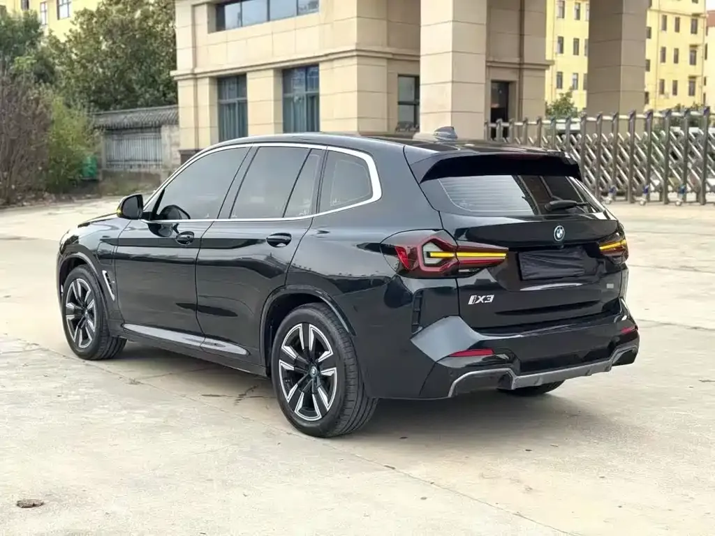 BMW iX3 2023 из CN, фото 6