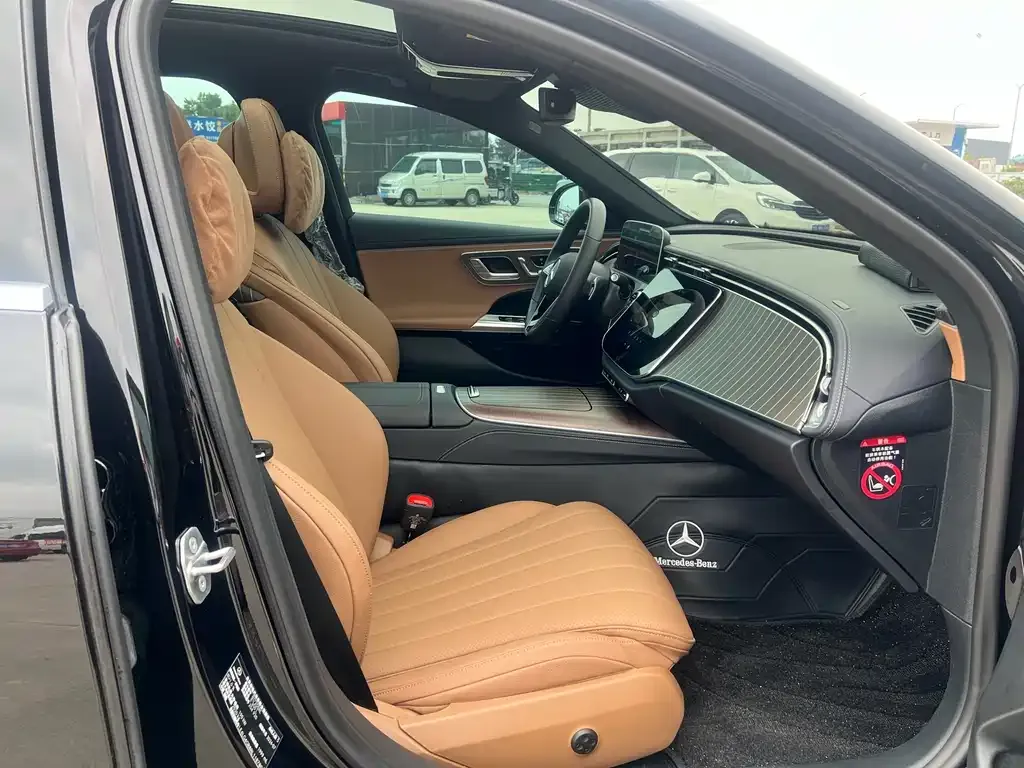 Mercedes-Benz E-Class 2024 из CN, фото 10