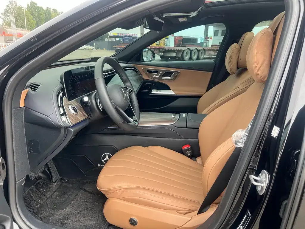 Mercedes-Benz E-Class 2024 из CN, фото 3