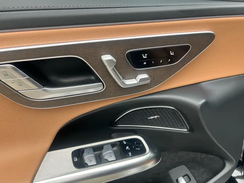 Mercedes-Benz E-Class 2024 из CN, фото 4