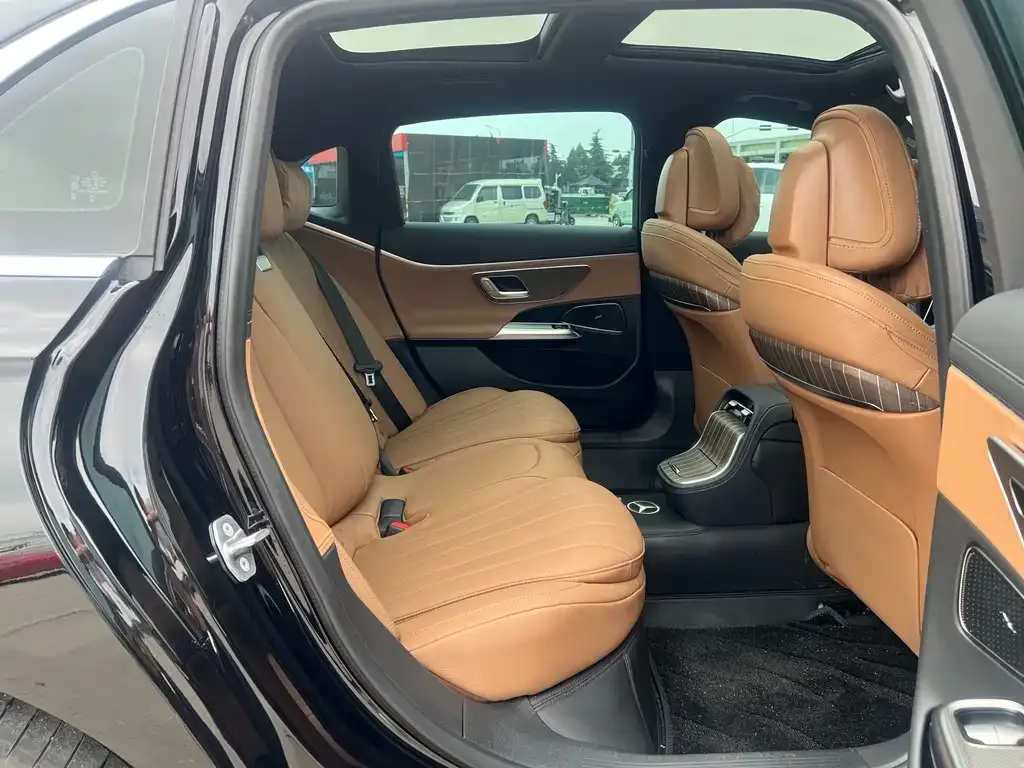 Mercedes-Benz E-Class 2024 из CN, фото 9