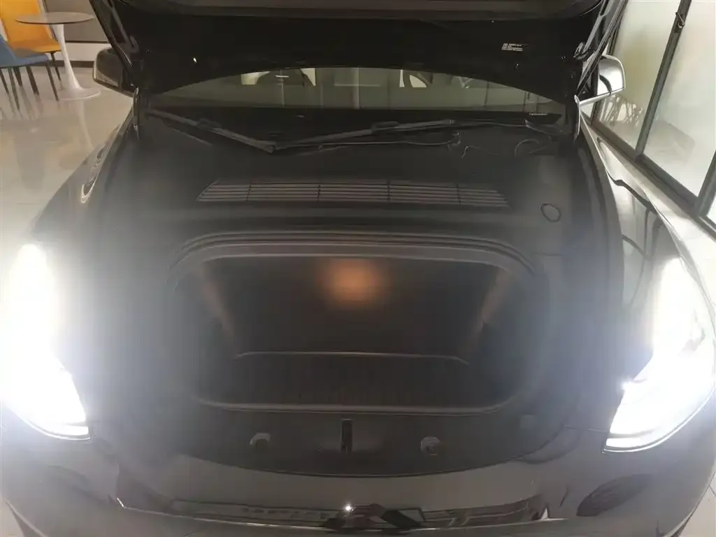 Tesla Model Y 2022 из CN, фото 10
