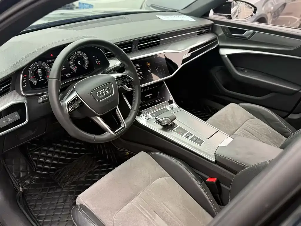 Audi A6L 2021 из CN, фото 2