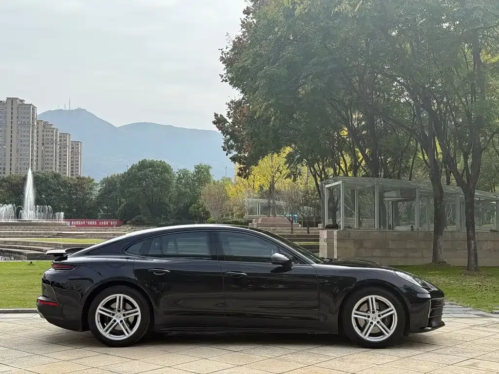 Porsche Panamera 2024 из CN, фото 5