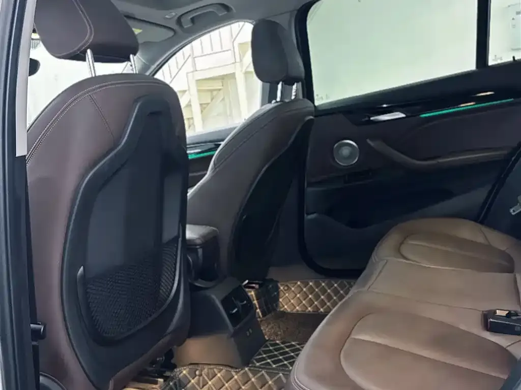 BMW X1 2022 из CN, фото 2