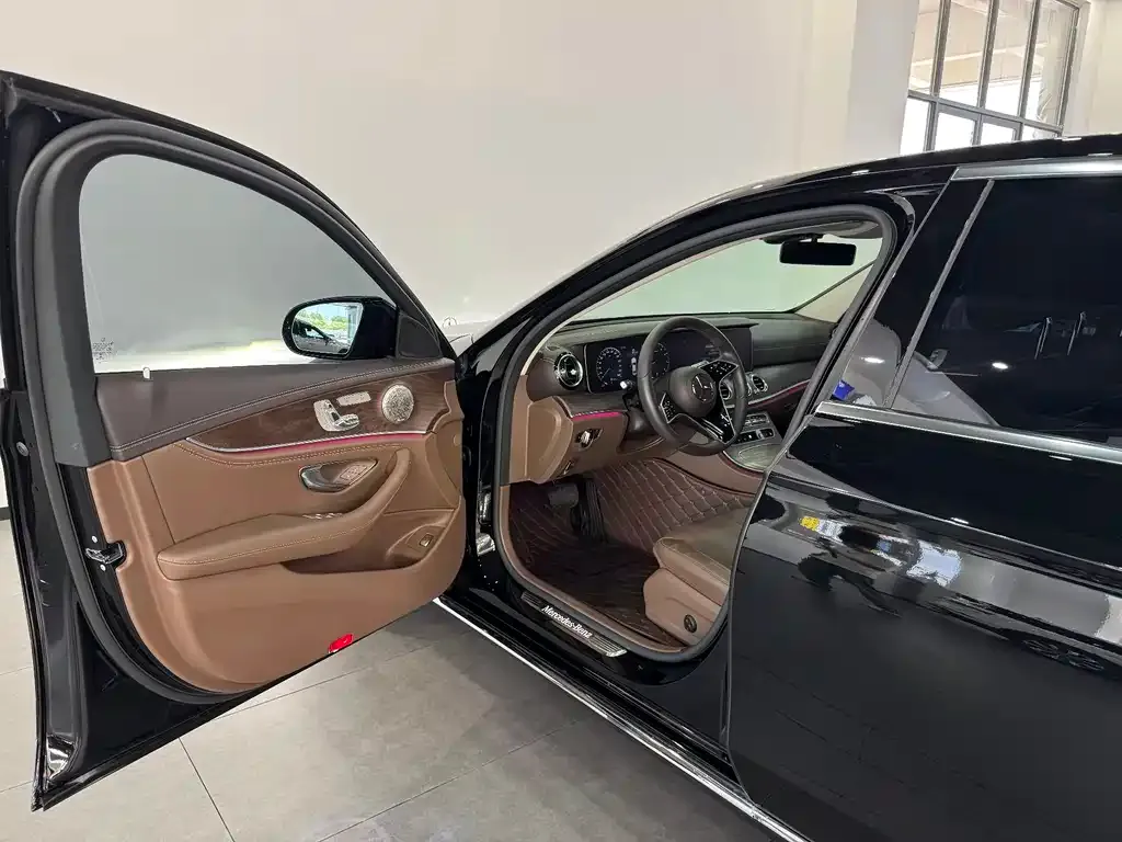 Mercedes-Benz E-Class 2023 из CN, фото 3