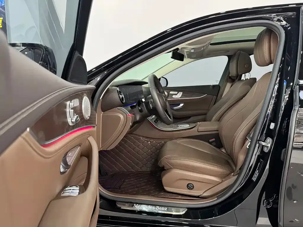 Mercedes-Benz E-Class 2023 из CN, фото 4