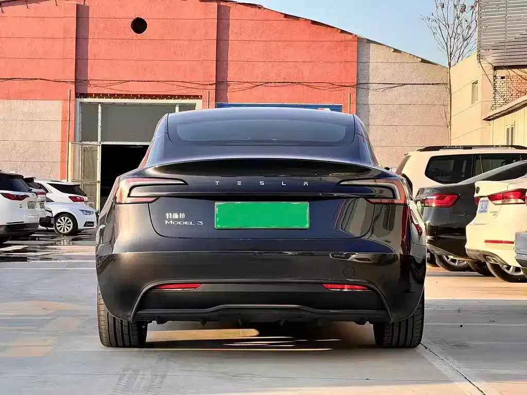 Tesla Model 3 2023 из CN, фото 3