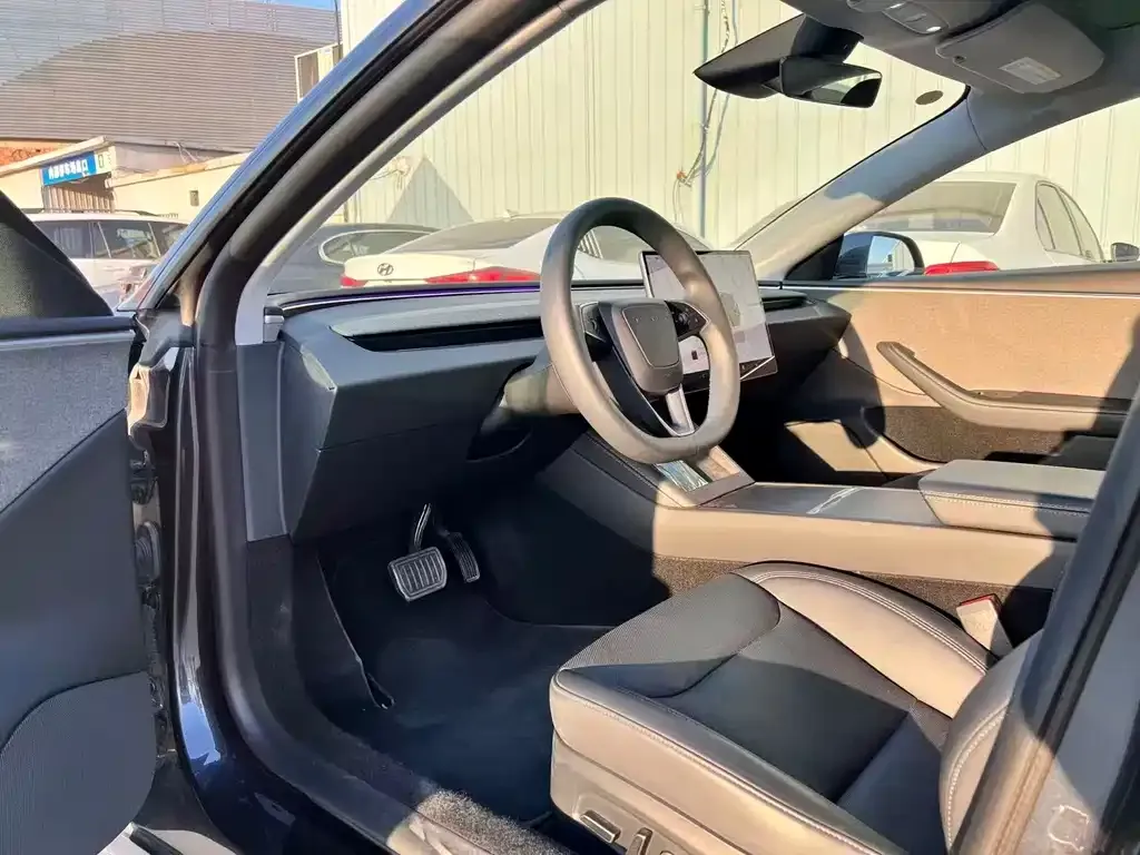 Tesla Model 3 2023 из CN, фото 5