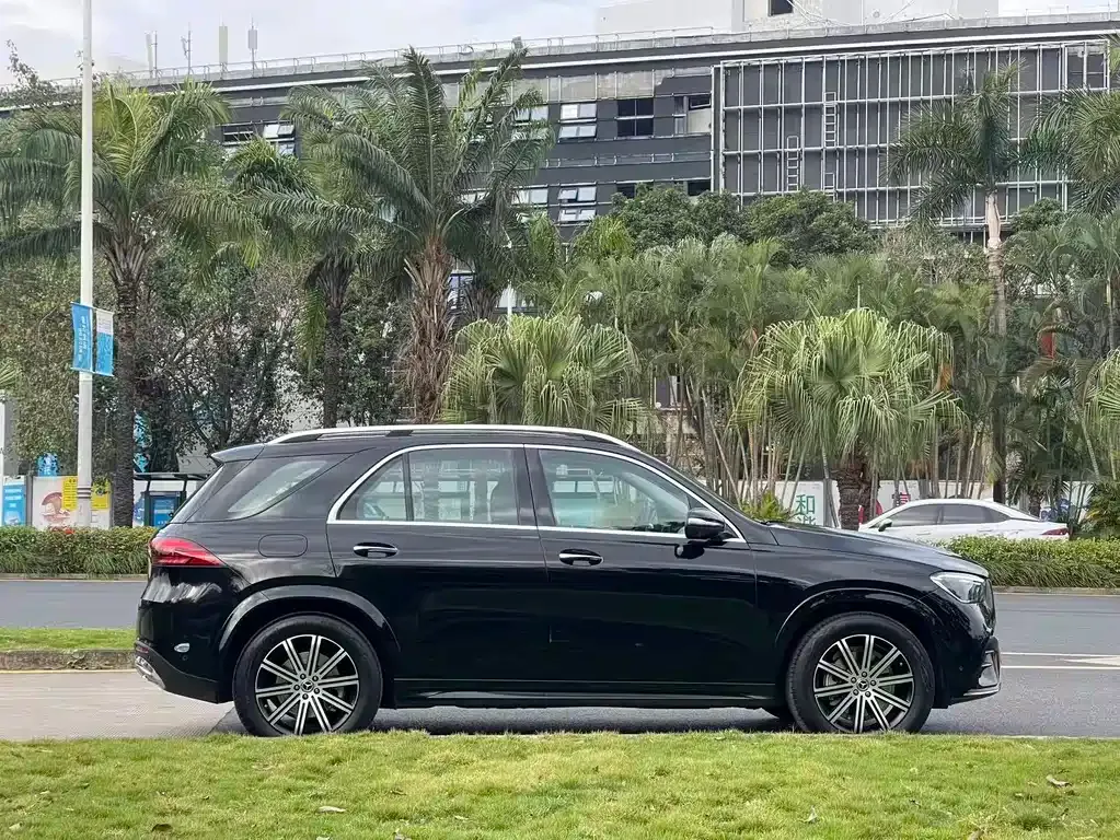 Mercedes-Benz GLE — фото 7