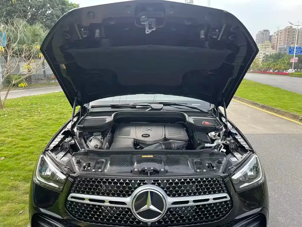 Mercedes-Benz GLE — фото 9