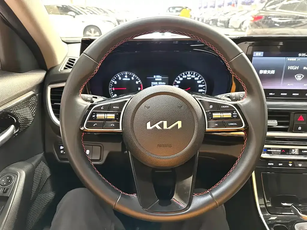 Kia KX3 2022 из CN, фото 7