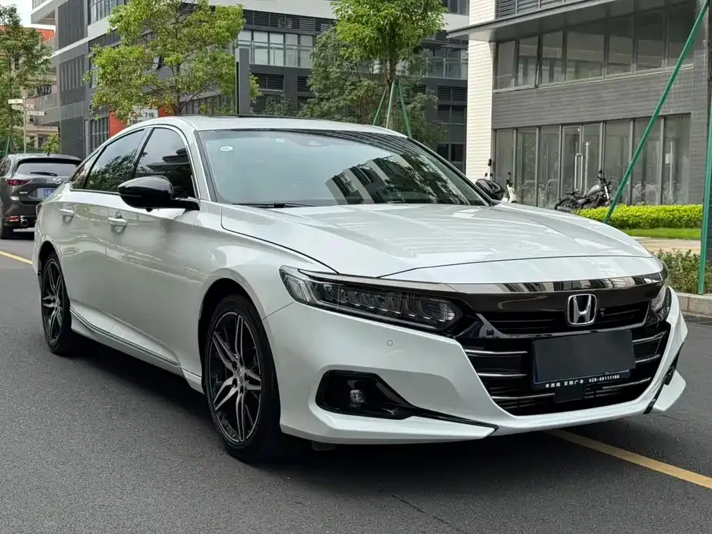 Honda Accord — фото 3