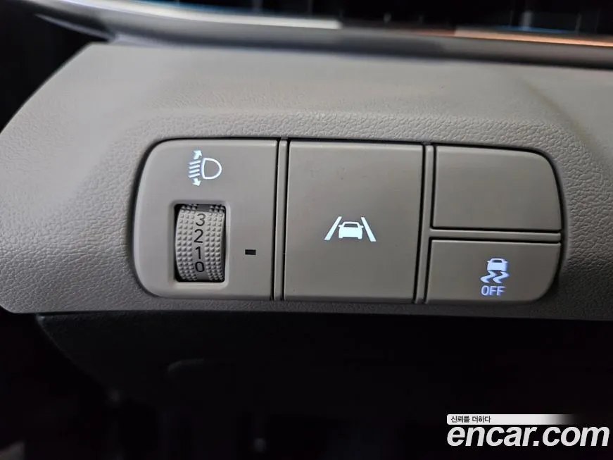 Hyundai AVANTE — фото 9
