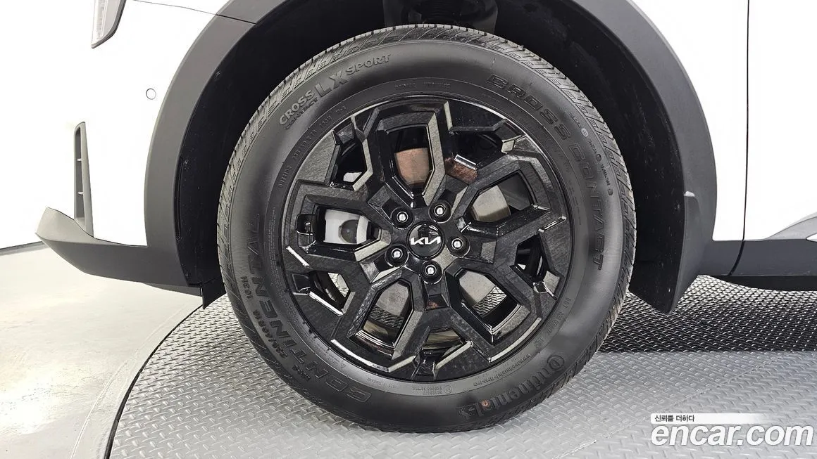 Kia Sorento — фото 5