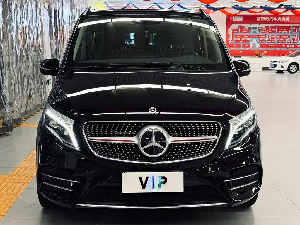 Mercedes-Benz V-Class 2022 из CN, фото 2