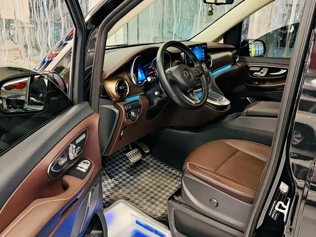 Mercedes-Benz V-Class 2022 из CN, фото 3