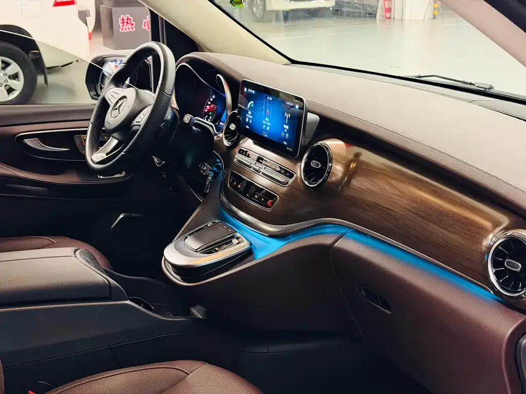 Mercedes-Benz V-Class 2022 из CN, фото 9
