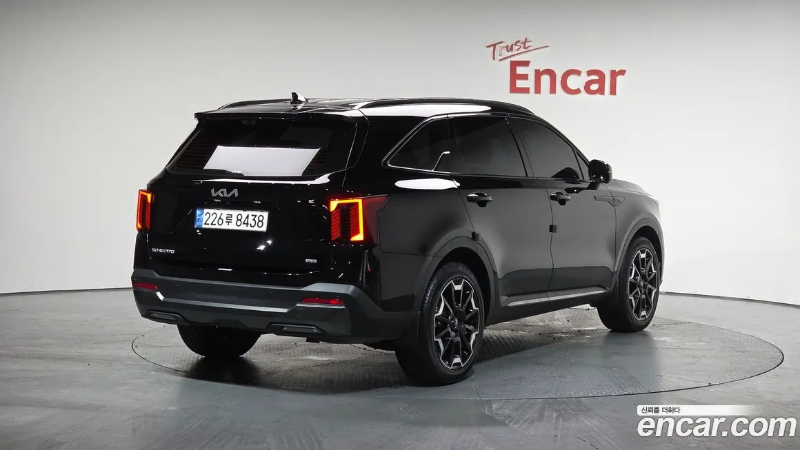 Kia Sorento — фото 2