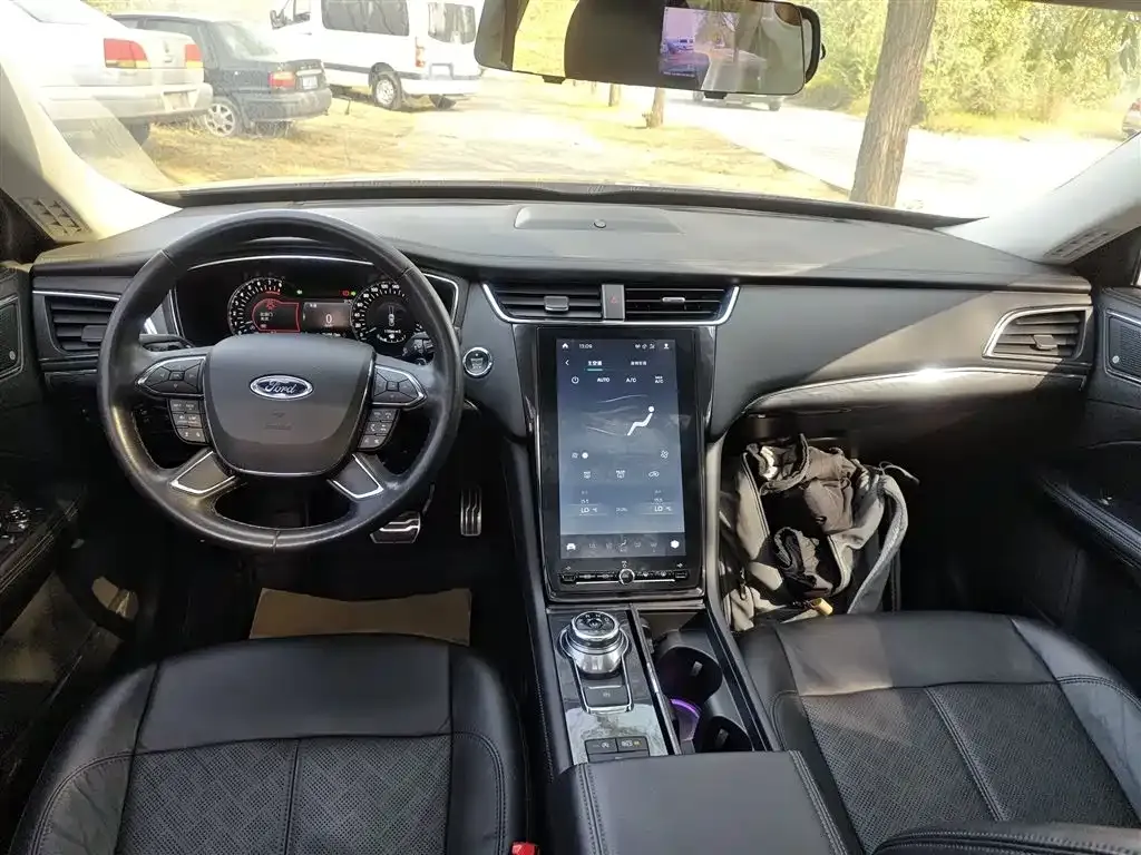 Ford Taurus — фото 10