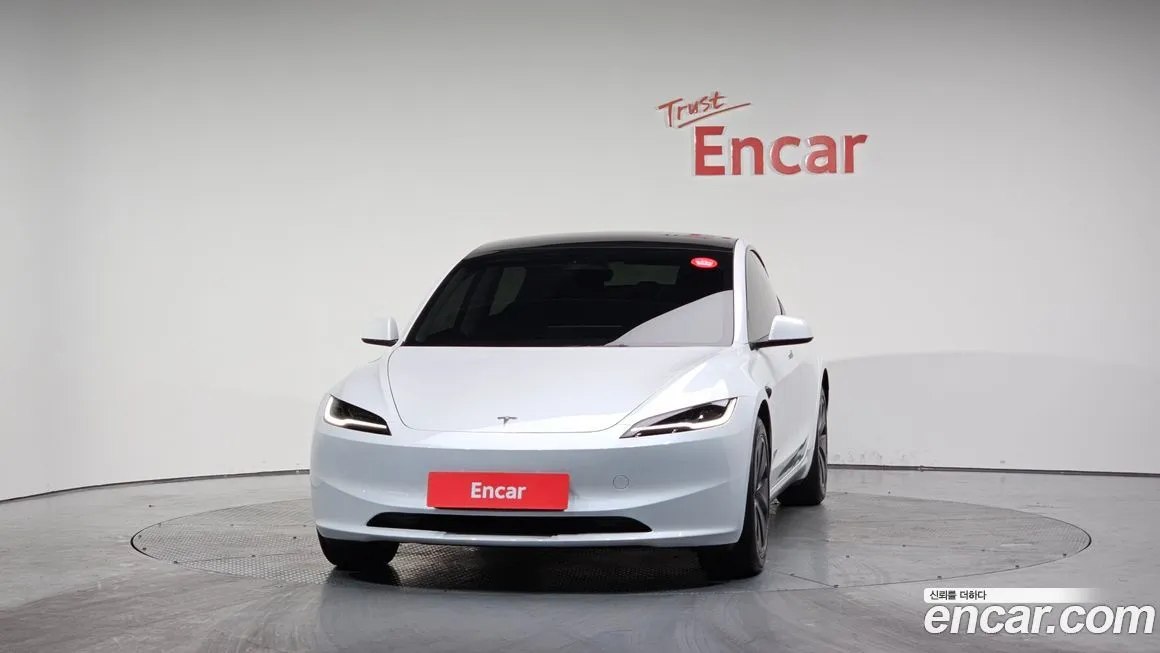 Tesla Model 3 2025 из KR, фото 3