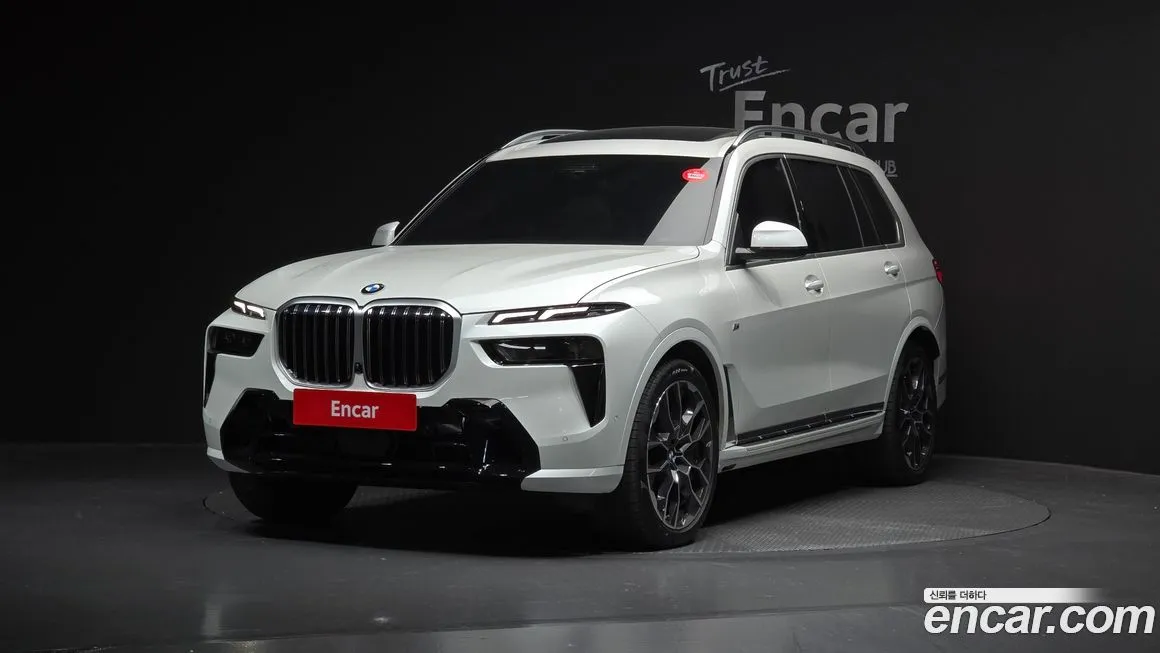 BMW X7 — фото 1