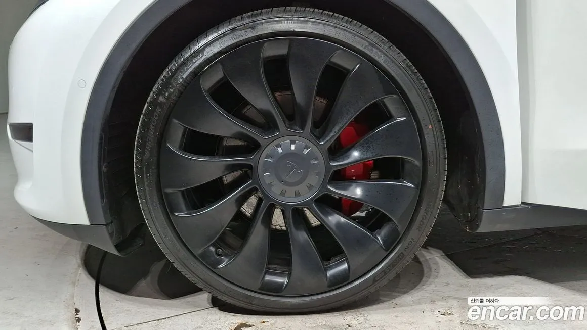 Tesla Model Y 2021 из KR, фото 5