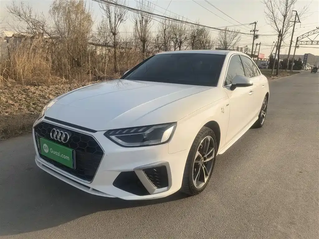 Audi A4L 2022 из CN, фото 1