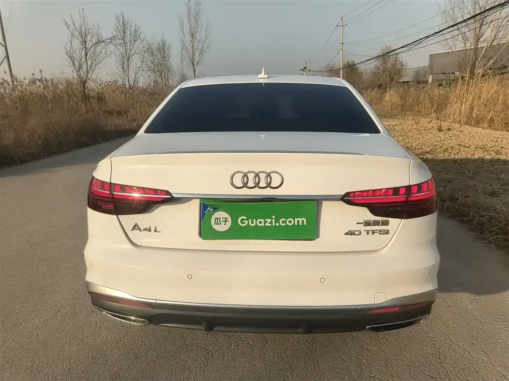 Audi A4L 2022 из CN, фото 6