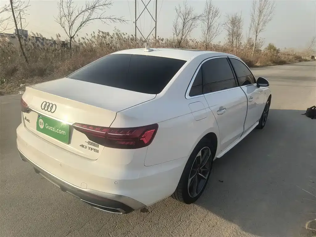 Audi A4L 2022 из CN, фото 7
