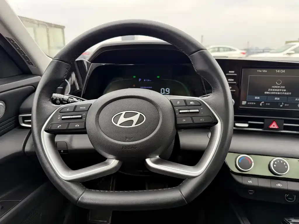 Hyundai Elantra 2023 из CN, фото 7